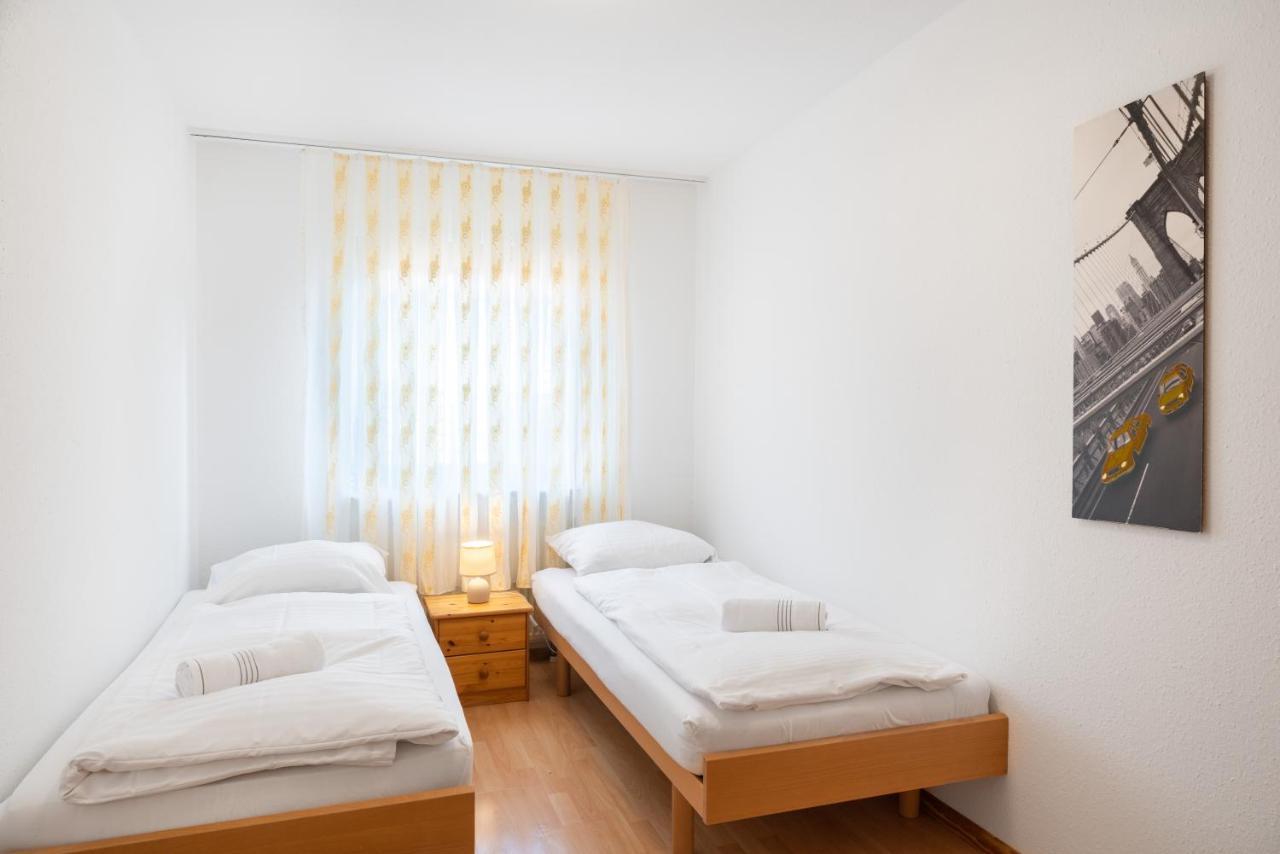 Between Lakes Apartments - 58 Интерлакен Экстерьер фото