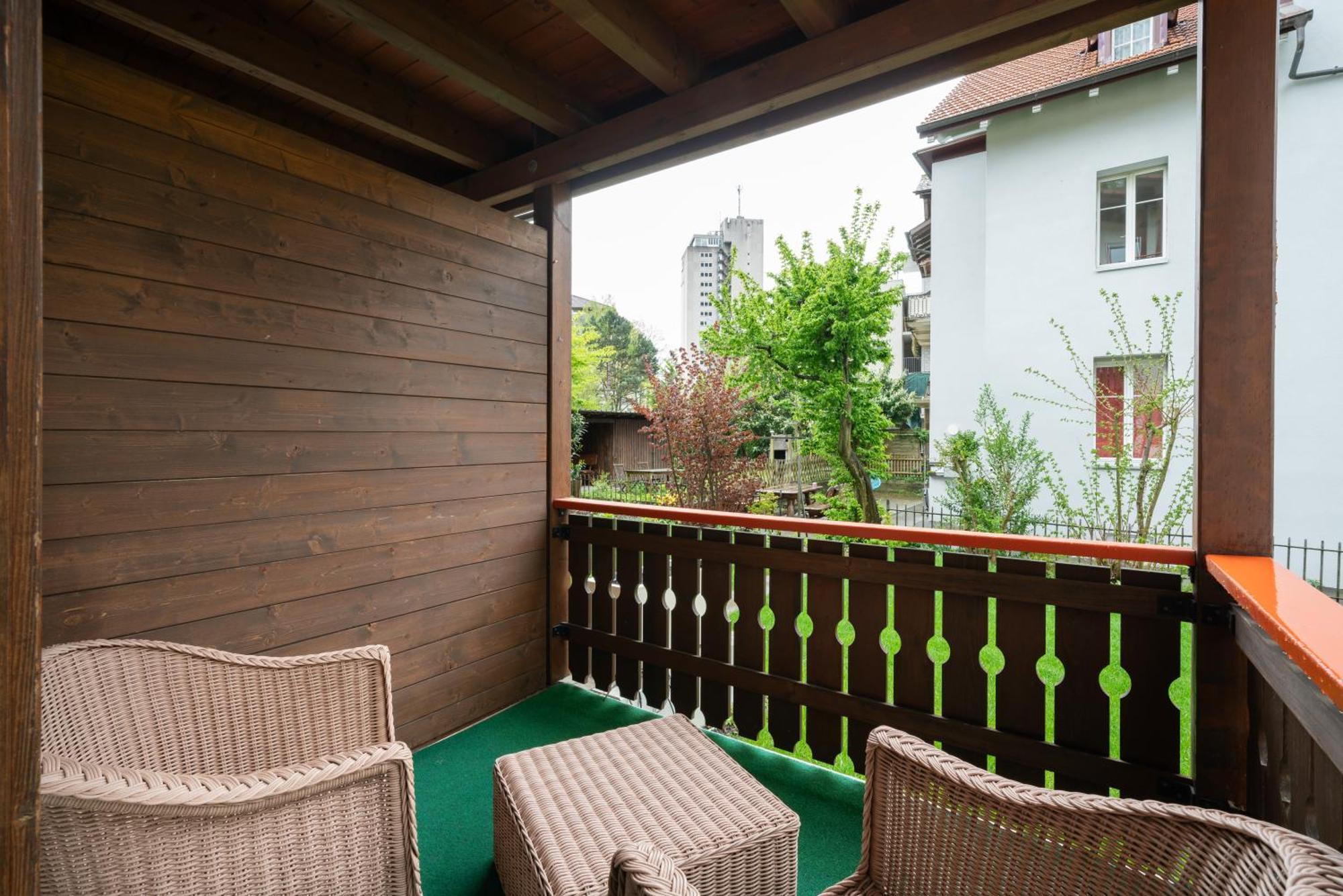 Between Lakes Apartments - 58 Интерлакен Экстерьер фото