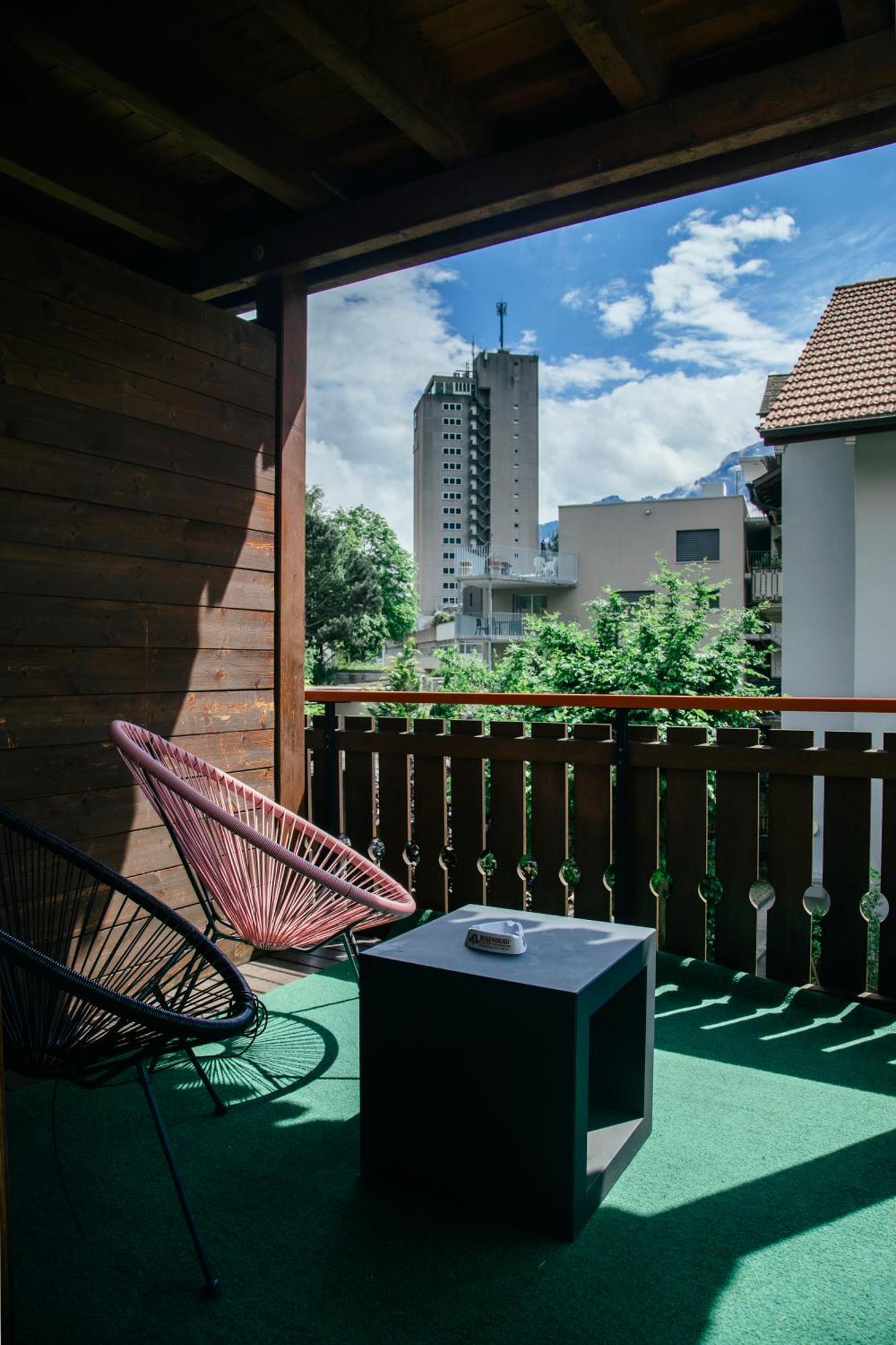 Between Lakes Apartments - 58 Интерлакен Экстерьер фото